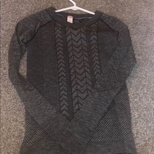 Ivivva Grey patterned long sleeve